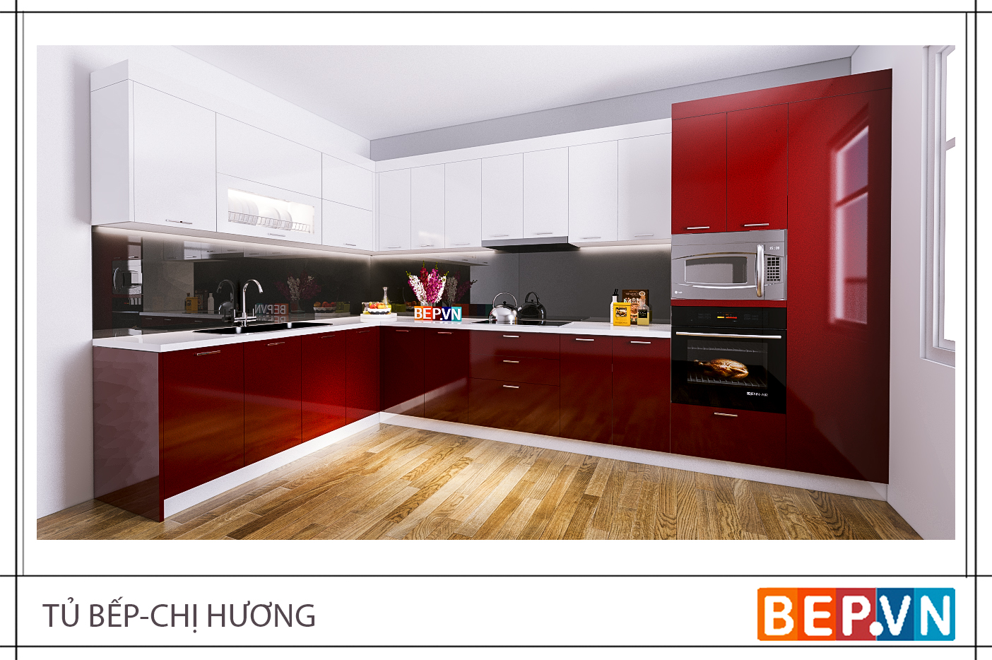 Thiết kế tủ kho kết hợp lò nướng và lò vi sóng trong căn bếp gia đình chị Hương.