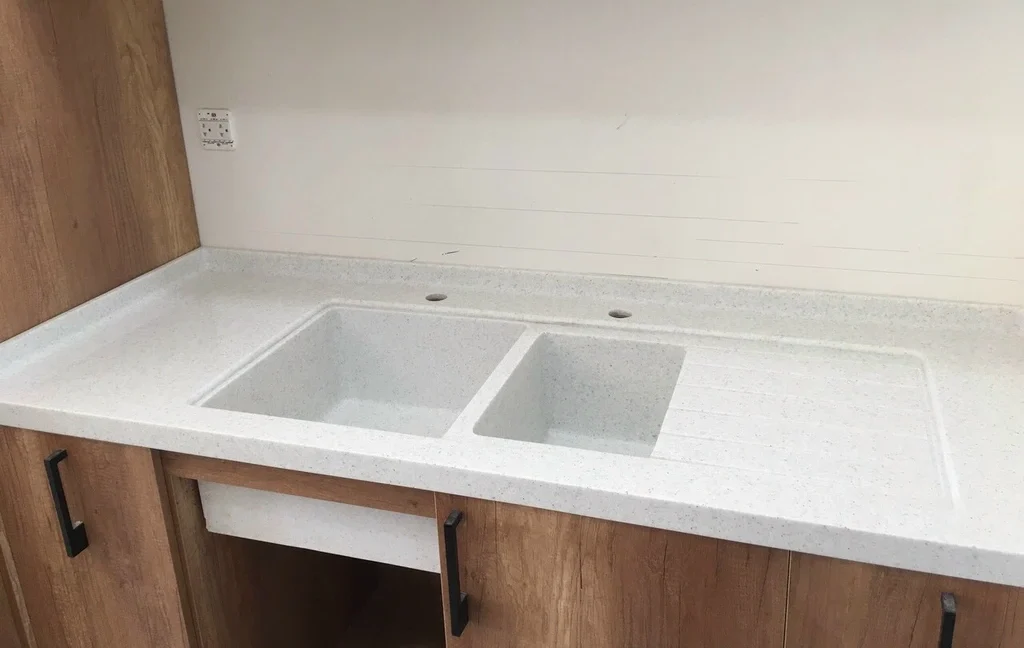 da-solid-surface