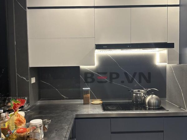 Thi công ghép nối mặt bàn inox chữ L đảm bảo không rò nước