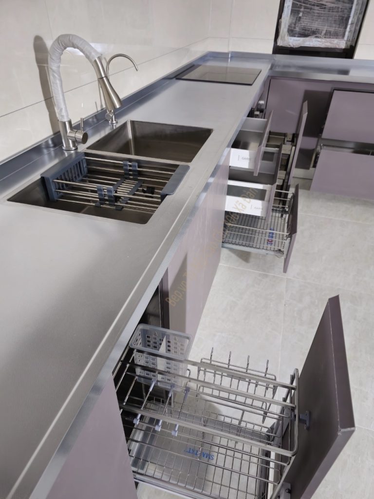 mặt bàn inox cao cấp băm chặt thoải mái